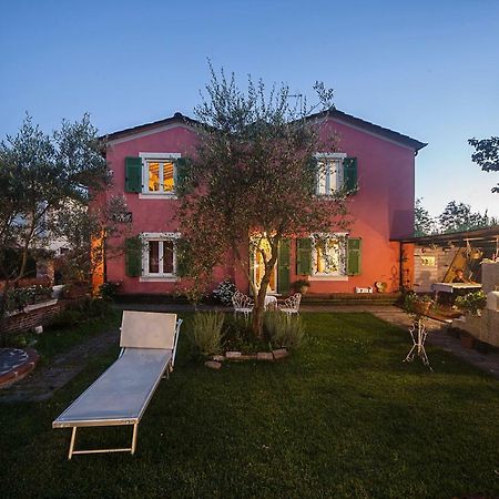 Bed And Breakfast Aurora Sarzana Dış mekan fotoğraf